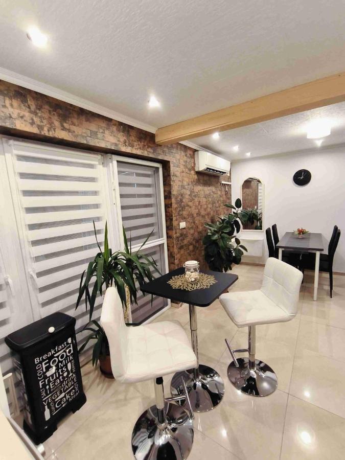 דירות בלטונללה Baky House מראה חיצוני תמונה